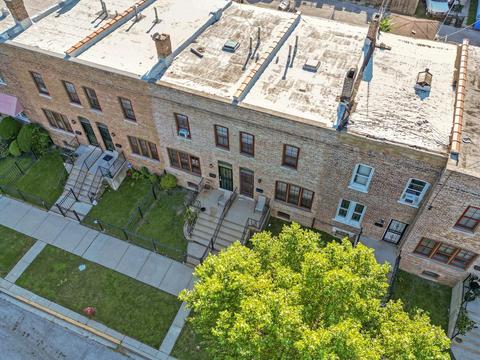 10730 S Champlain Ave, Chicago, IL 60628 photo 2