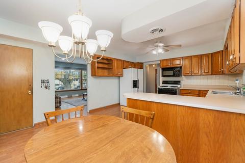 3537 Monroe St, Lansing, IL 60438 photo 14