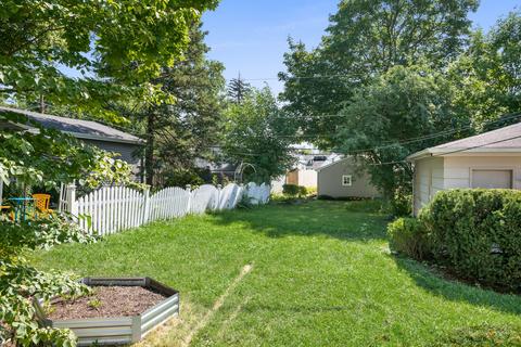 223 S Pierce Ave, Wheaton, IL 60187 photo 23