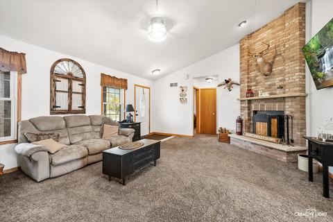 1514 Wright Dr, Sandwich, IL 60548 photo 4