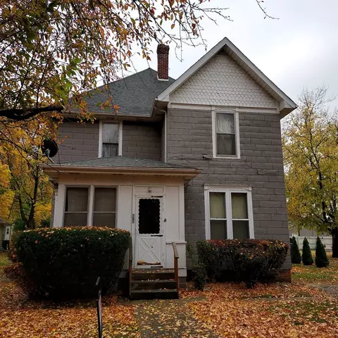 608 N Main St, Tuscola, IL 61953