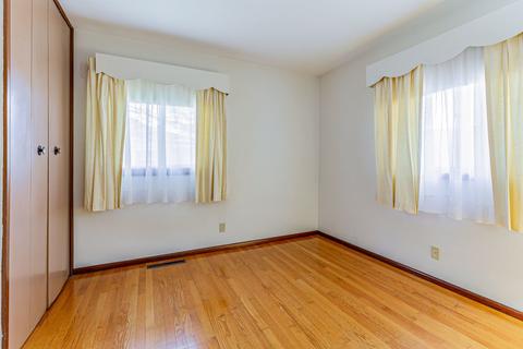 1702 Paula Dr, Champaign, IL 61821 photo 9