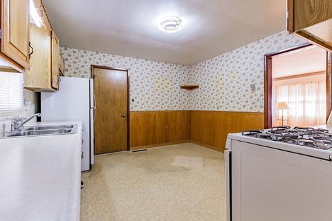 1702 Paula Dr, Champaign, IL 61821 photo 7