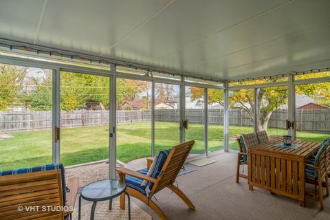 56 Lancaster Ln, Des Plaines, IL 60018 photo 14