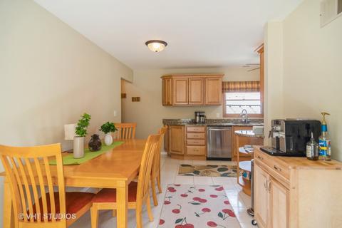 56 Lancaster Ln, Des Plaines, IL 60018 photo 6