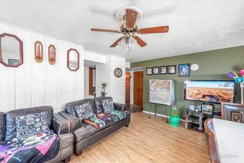 440 Park St, Elgin, IL 60120 photo 9
