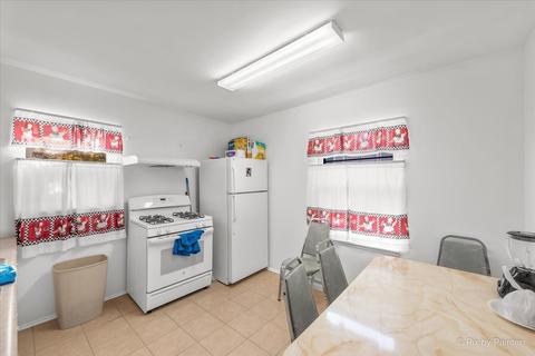 440 Park St, Elgin, IL 60120 photo 15