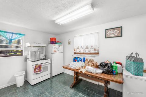 440 Park St, Elgin, IL 60120 photo 4