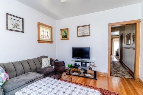 5331 W Warwick Ave, Chicago, IL 60641 photo 3