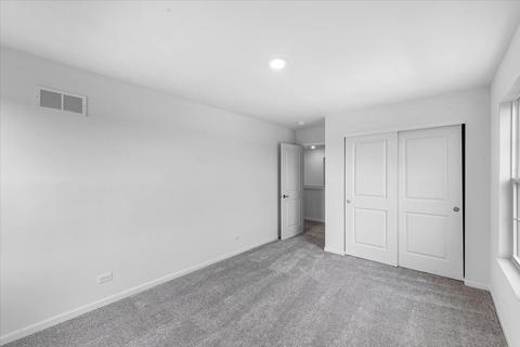 143 Hedgerow Dr, Elgin, IL 60124 photo 25