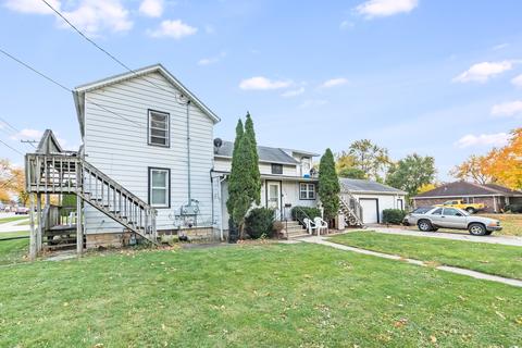 575 E Division St, Lockport, IL 60441