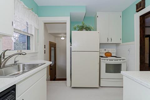 1311 E Grove St, Bloomington, IL 61701 photo 21