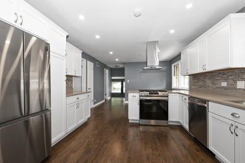 4237 W 83rd St, Chicago, IL 60652 photo 7
