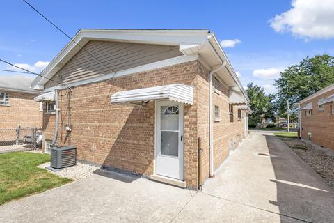 4237 W 83rd St, Chicago, IL 60652 photo 23