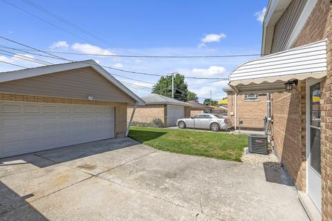 4237 W 83rd St, Chicago, IL 60652 photo 21