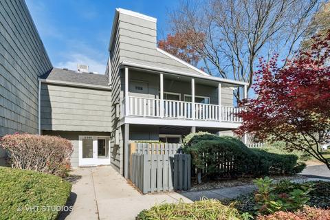 2091 Creekside Dr #2-2, Wheaton, IL 60189 photo 1