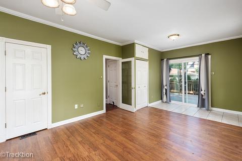 316 E Division St, Lockport, IL 60441 photo 10