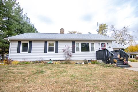 651 E 4th St, El Paso, IL 61738 photo 1
