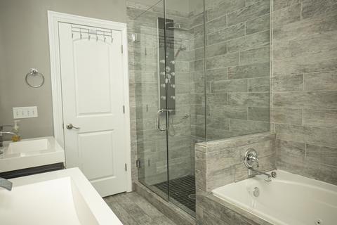 722 E 44th St, Chicago, IL 60653 photo 2