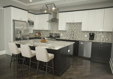 722 E 44th St, Chicago, IL 60653 photo 4
