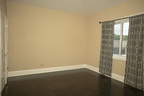 722 E 44th St, Chicago, IL 60653 photo 16