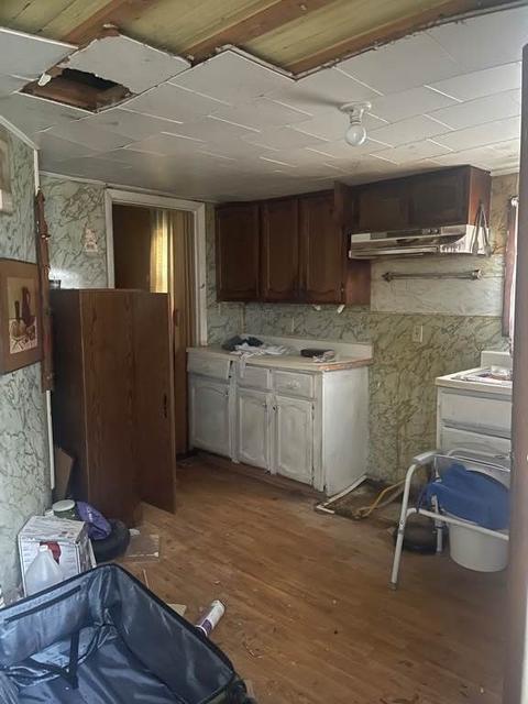404 E Grove St, Champaign, IL 61820 photo 7