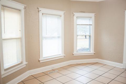 897 S Poplar Ave, Kankakee, IL 60901 photo 9