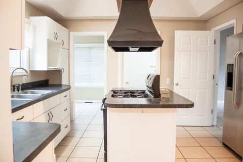 897 S Poplar Ave, Kankakee, IL 60901 photo 13