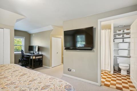 115 E Tower Dr, Tower Lakes, IL 60010 photo 12