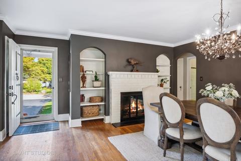 115 E Tower Dr, Tower Lakes, IL 60010 photo 2