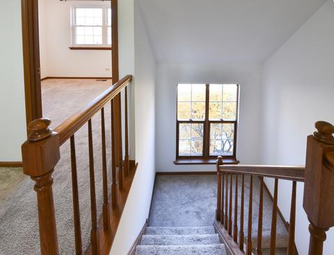 702 Sutton Cir, Wheeling, IL 60090 photo 13