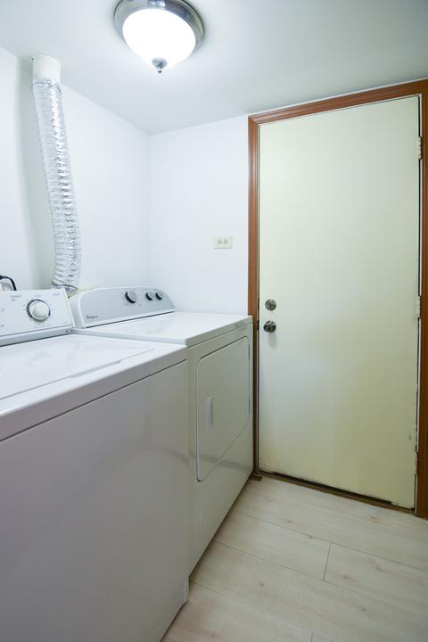 702 Sutton Cir, Wheeling, IL 60090 photo 24