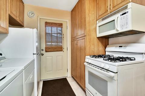 636 Bridget Pl, Wheeling, IL 60090 photo 5