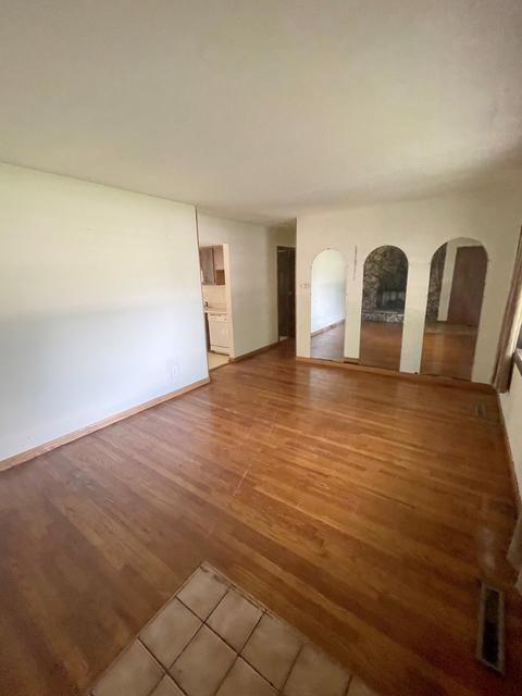1412 Beach Rd, Mchenry, IL 60050 photo 3
