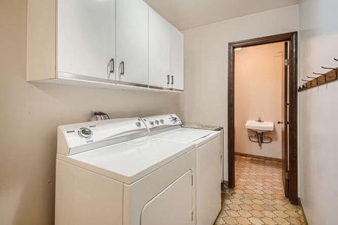 986 Marlene Ave, Elgin, IL 60123 photo 22