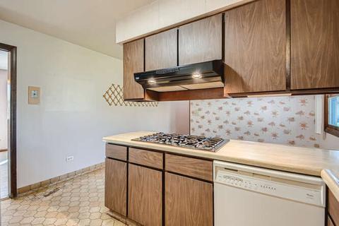 986 Marlene Ave, Elgin, IL 60123 photo 9