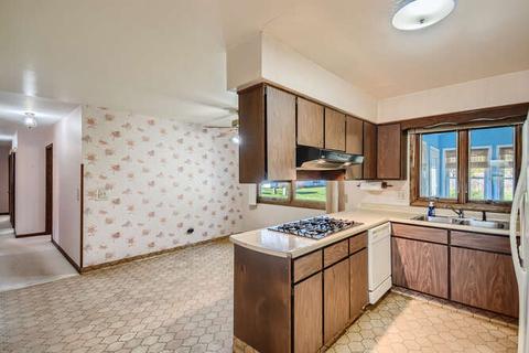 986 Marlene Ave, Elgin, IL 60123 photo 8