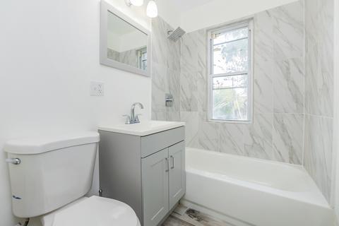 719 E 105th Pl, Chicago, IL 60628 photo 4
