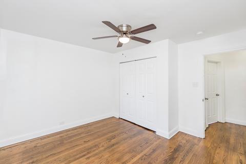 719 E 105th Pl, Chicago, IL 60628 photo 3