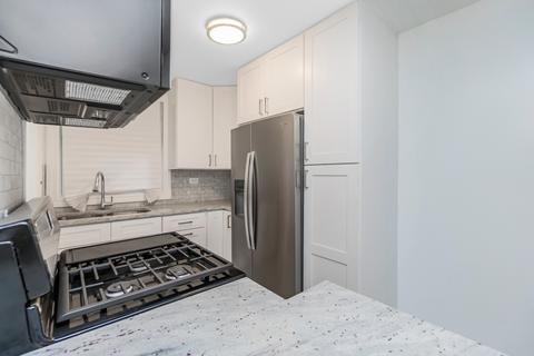 719 E 105th Pl, Chicago, IL 60628 photo 6
