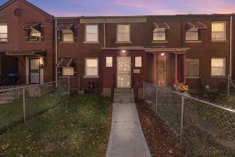 719 E 105th Pl, Chicago, IL 60628 photo 1