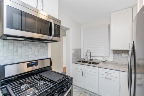 719 E 105th Pl, Chicago, IL 60628 photo 7