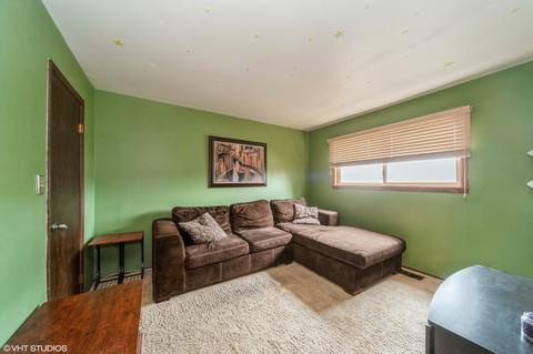 581 Custer Ct, Wheeling, IL 60090 photo 7