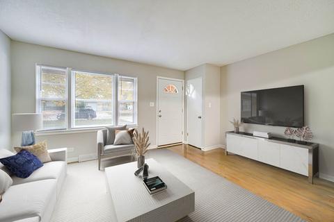 1218 Pershing Ave, Wheaton, IL 60189 photo 5