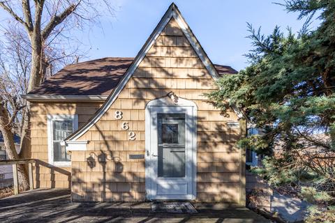 862 Shuler St, Elgin, IL 60123 photo 1