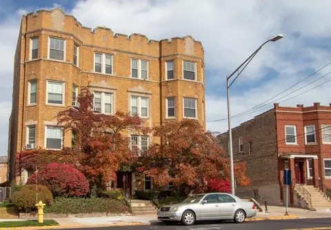 7637 Jackson Blvd #3S, Forest Park, IL 60130