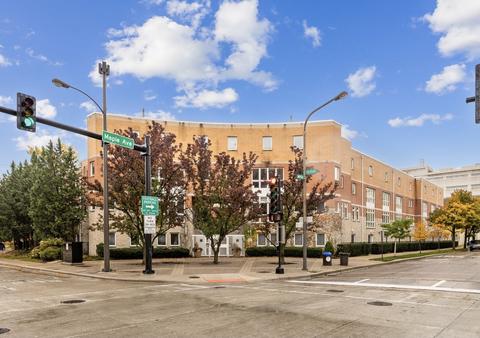 1889 Maple Ave #E8, Evanston, IL 60201 photo 1