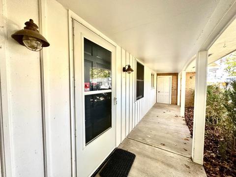 1420 Camel Rd, Aurora, IL 60505 photo 2