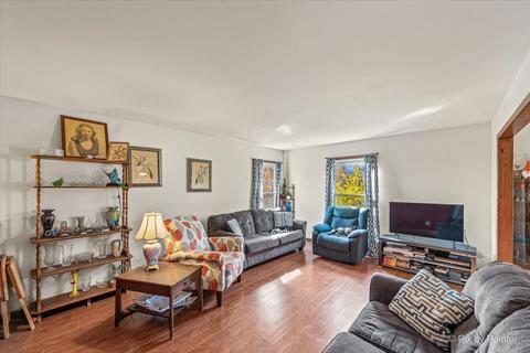 8008 Kasson Rd, Harvard, IL 60033 photo 5