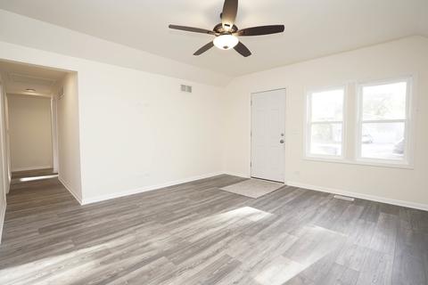 1223 Ruby St, Belvidere, IL 61008 photo 4